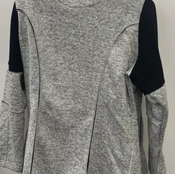 NWT Tek Gear Women's Gray Black Sweater Size XL MSRP $80 - Picture 3 of 4